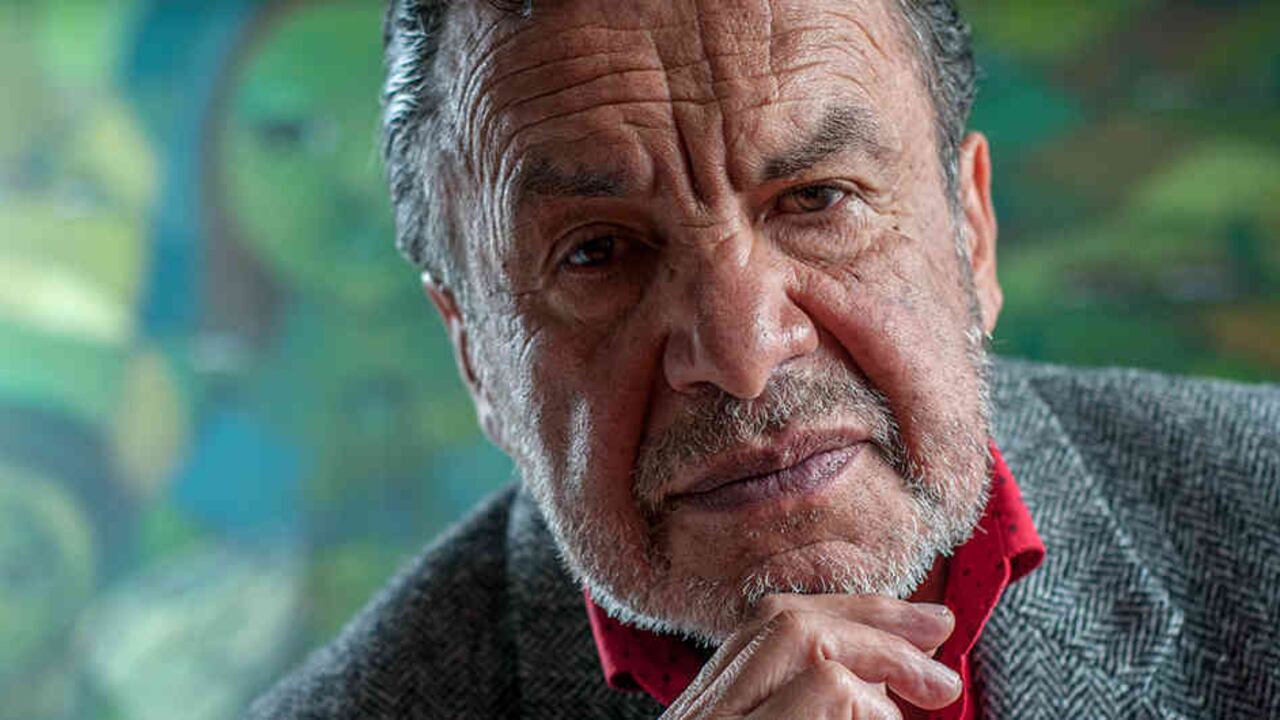 Las leyendas del sur de Colombia, los colores de los paisajes nariñenses y hasta el volcán Galeras han inspirado las creaciones de Carlos Santacruz.