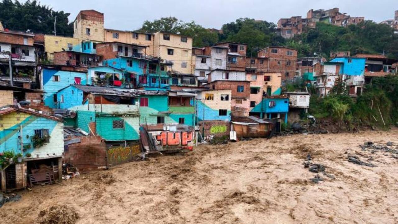 Emergencia en el occidente de Medellín luego de presentarse fuertes lluvias. Foto: El Colombiano.