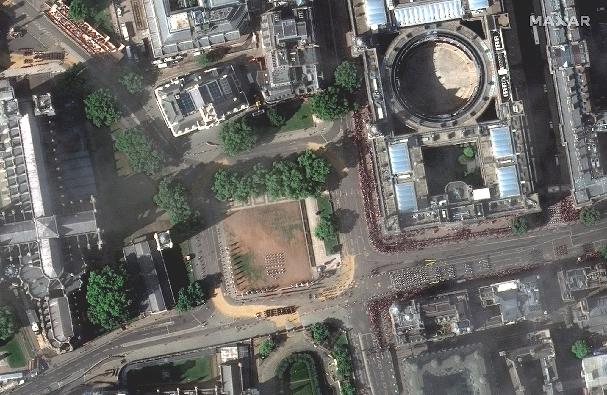 Imágenes satelitales muestran el funeral de la reina