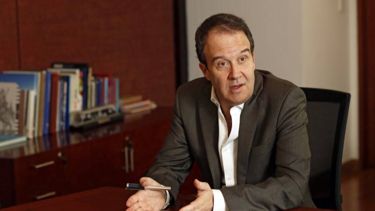 Gerente de la Empresa Metro de Bogotá, Andrés Escobar.