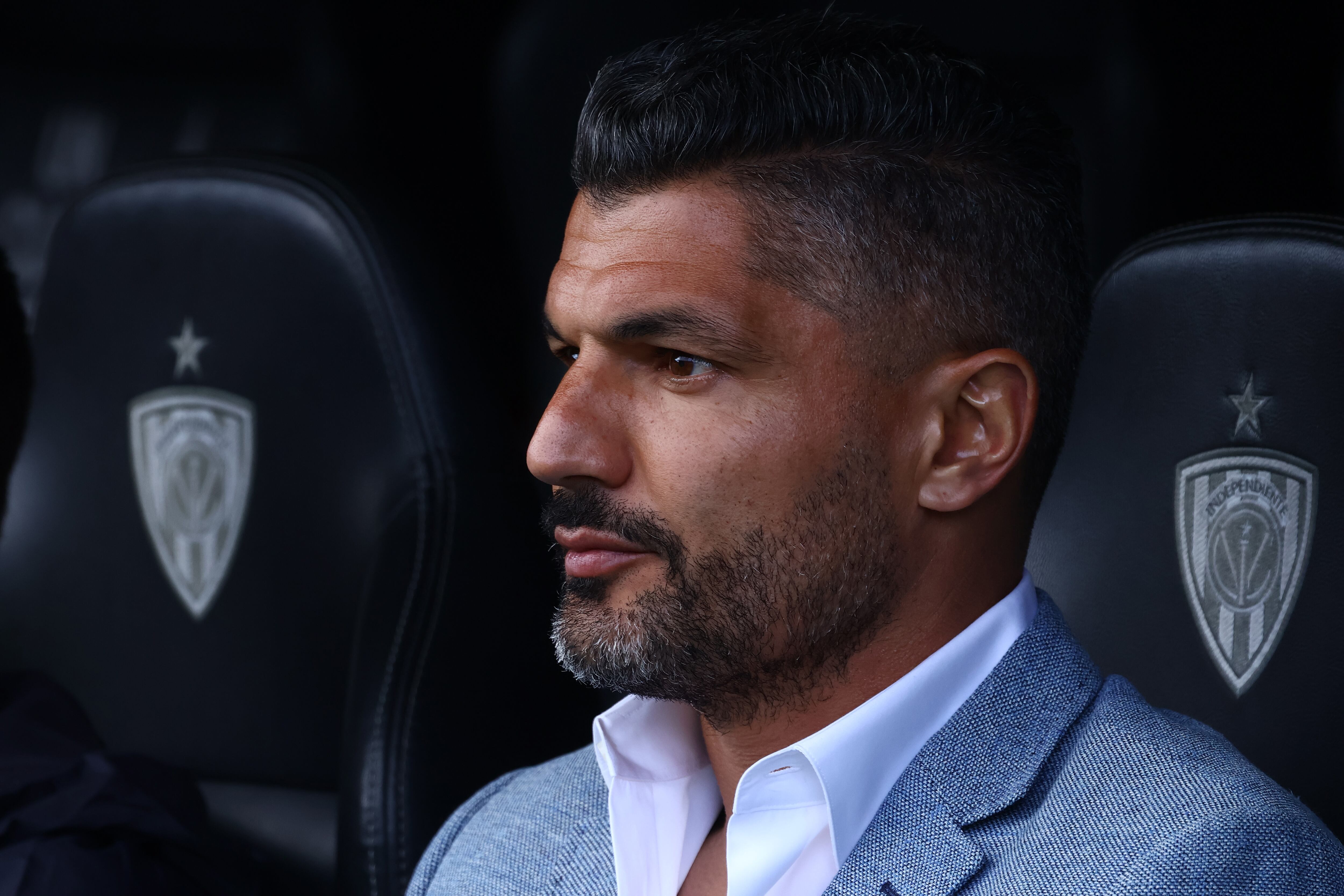 QUITO, ECUADOR - OCTOBER 29: Head Coach Javier Gandolfi of Independiente del Valle looks on from the bench during the Copa Ecuador match between Independiente del Vale and U. Catolica at Estadio Banco Guayaquil on October 29, 2024 in Quito, Ecuador.  (Photo by Franklin Jacome/Agencia Press South/Getty Images)