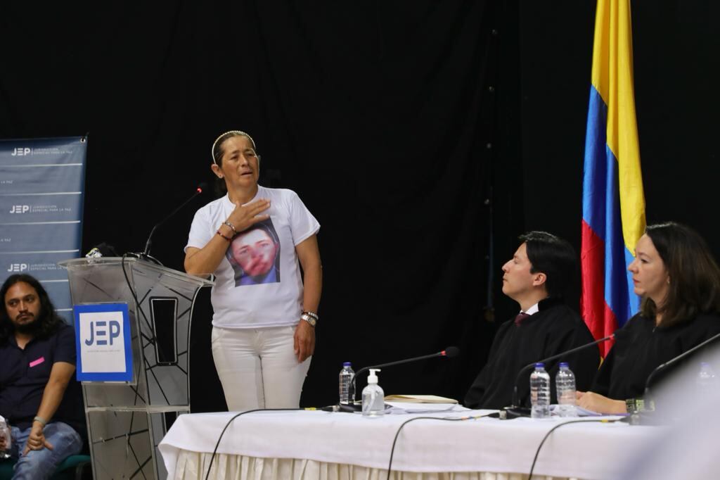 Madre reclama a militares por la muerte de su hijo