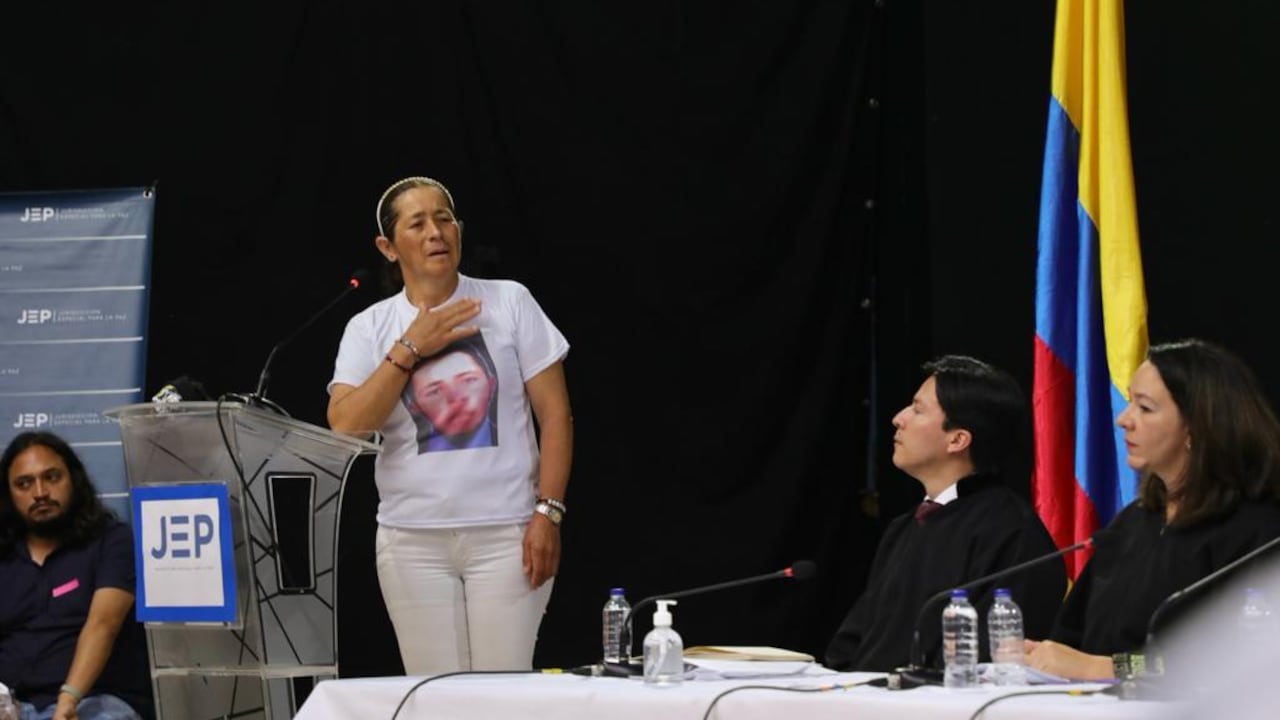 Madre reclama a militares por la muerte de su hijo