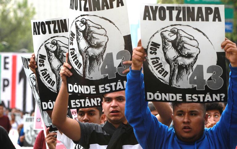 A diez años de la desaparición de los 43 estudiantes mexicanos, sus ...