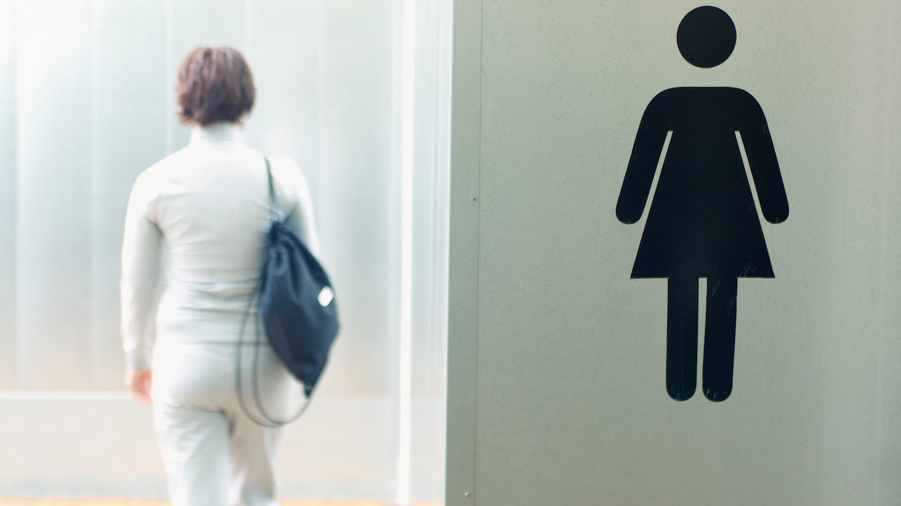 Imagen de referencia de espacio público en Francia, donde se registró un caso de violación. Foto: Getty Images.