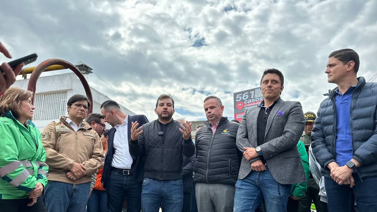 Los concejales de la bancada de Seguridad hicieron un recorrido por María Paz, en Kennedy.