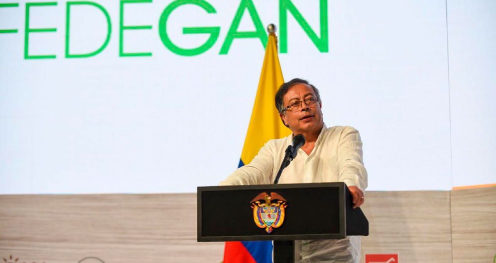 Petro en el congreso de Fedegán.