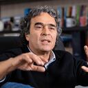 El candidato Sergio Fajardo, junto con otros miembros de la Coalición de la Esperanza, rechazó el ingreso de Alejandro Gaviria al mencionado grupo por sus nexos con el expresidente César Gaviria. Este también le ha cerrado ese espacio a su protegido al recordar constantemente los problemas judiciales de Fajardo.