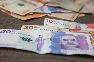 MONEDA COLOMBIANA BILLETES COLOMBIANOS, BILLETE, PLATA DINERO COLOMBIANO
BILLETE DE CINCUENTA MIL PESOS VEINTE MIL PESOS DIEZ MIL PESOS DOS MIL PESOS MONEDAS