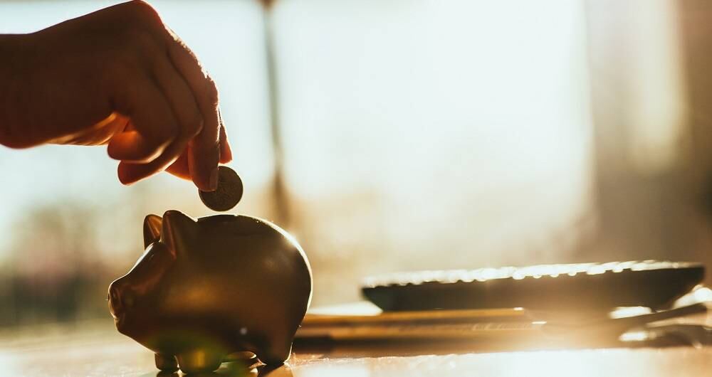 Aprender a ahorrar es un hábito valioso.