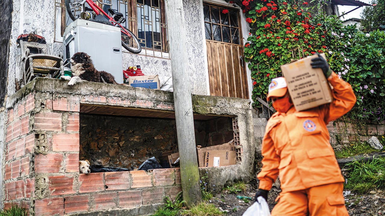 El total de personas pobres en la región cerró el 2020 en 209 millones, según la Cepal.