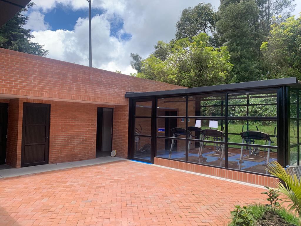 El gimnasio fue construido sin tener licencia, dicen desde la alcaldía