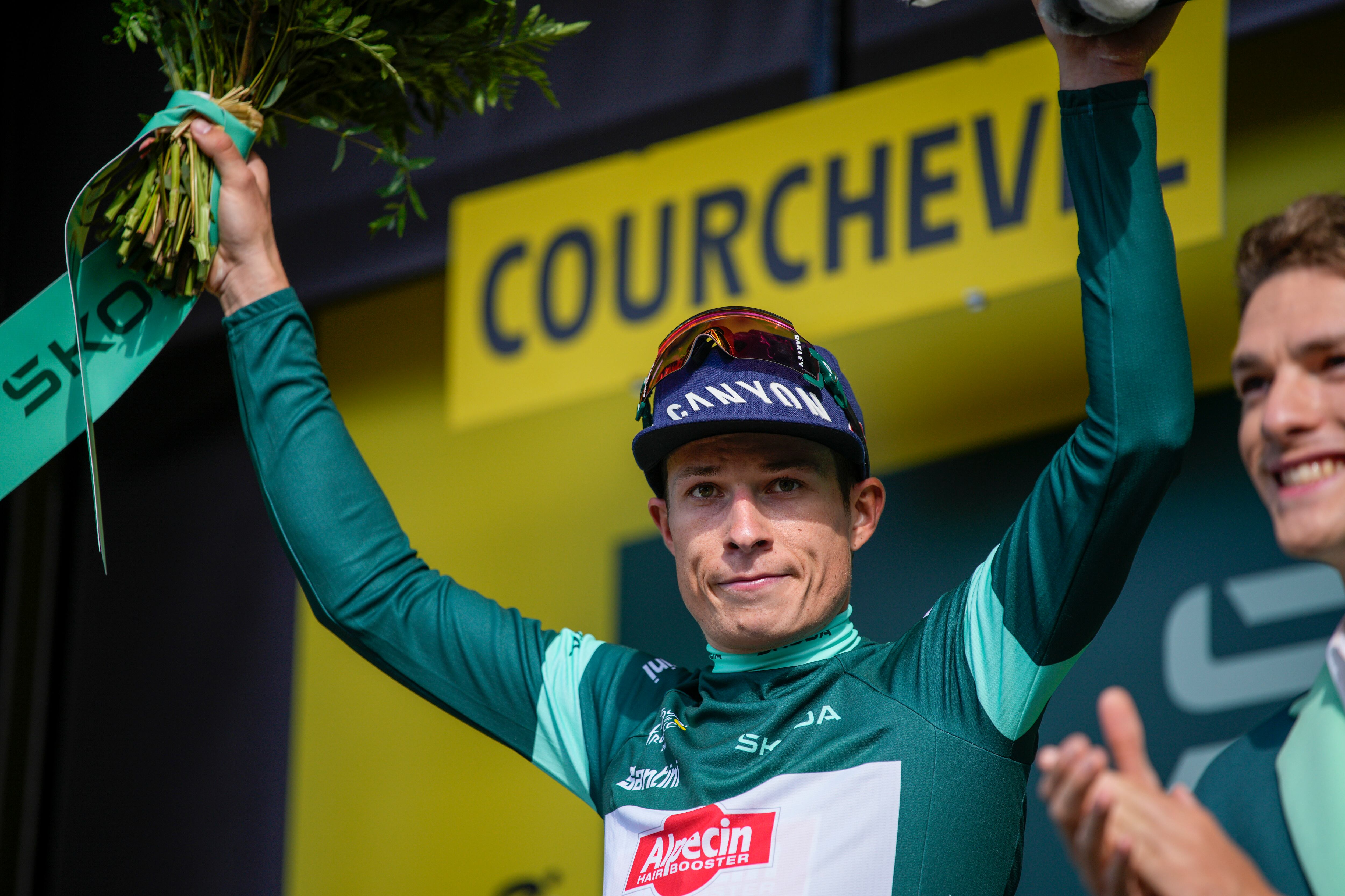 Jasper Philipsen con el maillot de los puntos.