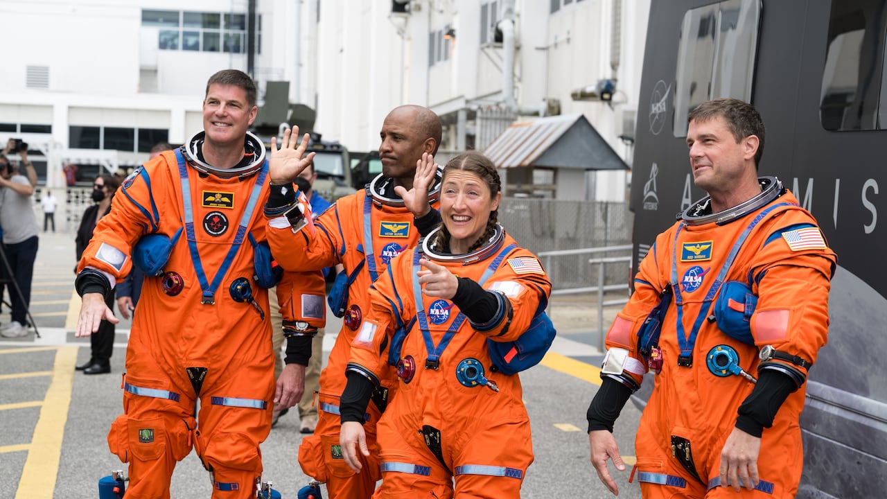 ¿Cuánto ganan los astronautas? Revelamos los sueldos de la NASA