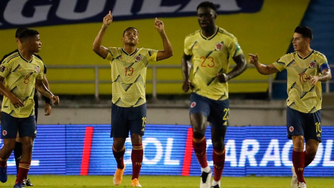 Con golazos de Duván Zapata y Luis Muriel, Colombia derrota a Venezuela.