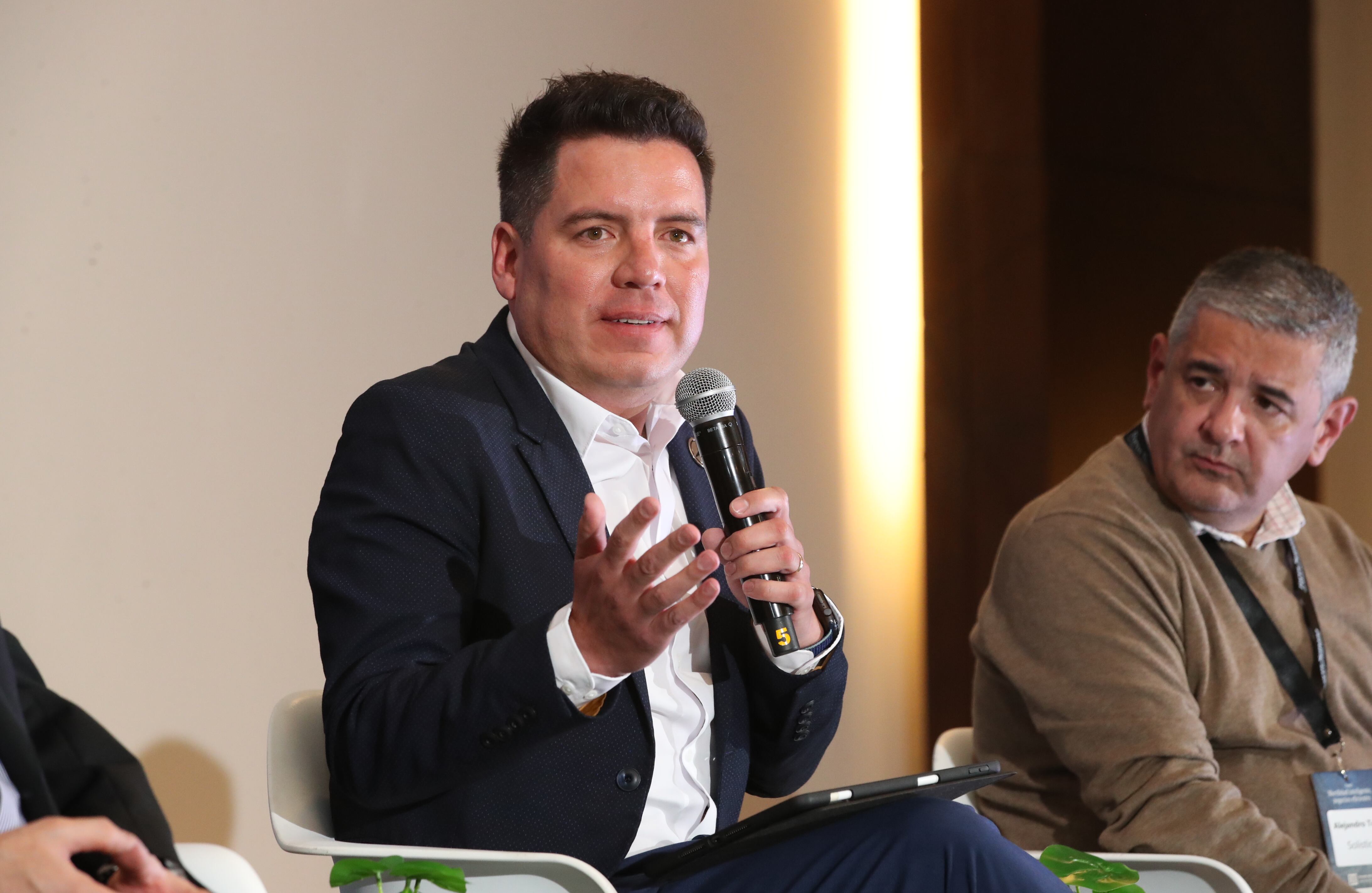 Panel ‘Movilidad inteligente, negocios eficientes’