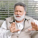 En 2012, el excomisionado de paz Luis Carlos Restrepo salió del país y tiene vigente una orden de captura por la falsa desmovilización del bloque Cacica La Gaitana. Se desconoce su paradero.