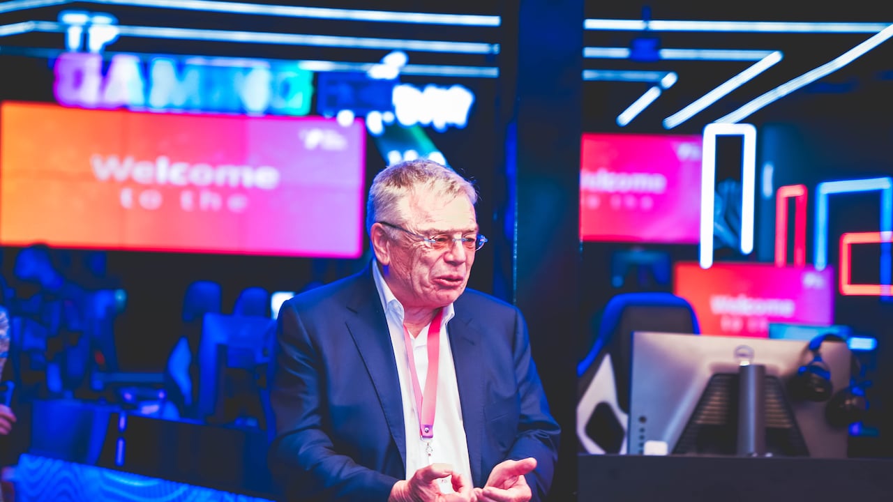 Daniel Julien, fundador de Teleperformance