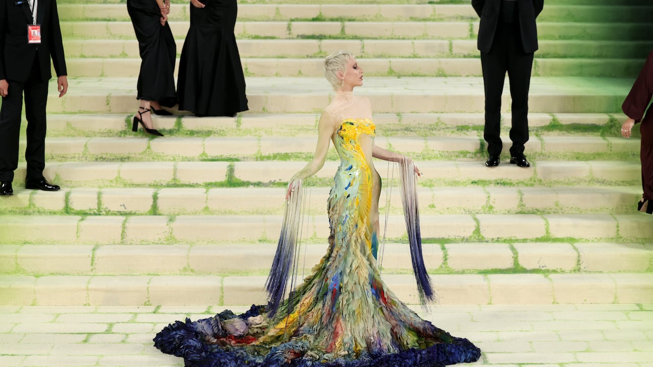 Emma Chamberlain en Mugler durante la Met Gala 2026
