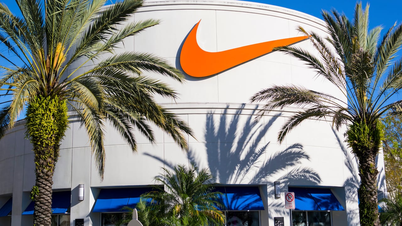 Nike enfrenta una demanda colectiva en Estados Unidos tras la abrupta clausura de RTFKT