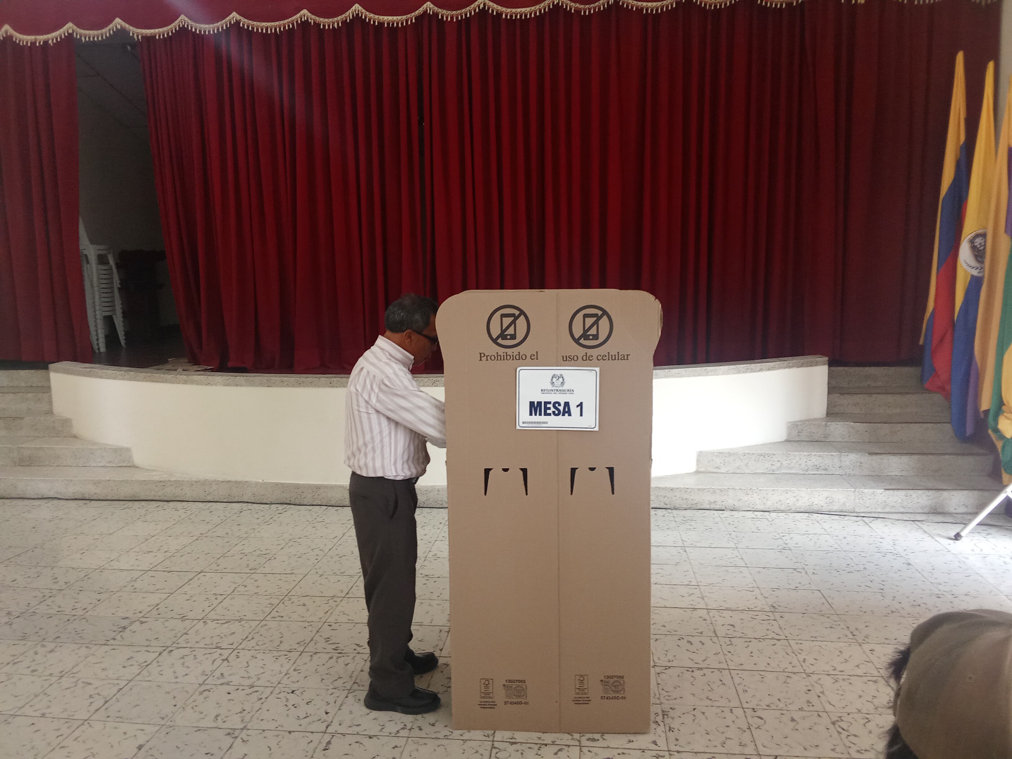 Las elecciones presidenciales de Colombia 2026 se perfilan como uno de los eventos políticos más decisivos en la historia reciente del país. Programadas para elegir al próximo presidente y al vicepresidente de la República, estas elecciones llegan en un contexto de intensos debates sobre economía, seguridad, políticas sociales y rol del Estado.