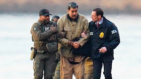El 3 de enero, cuando Estados Unidos capturó a Nicolás Maduro, en los edificios del régimen la bandera fue izada a media asta.