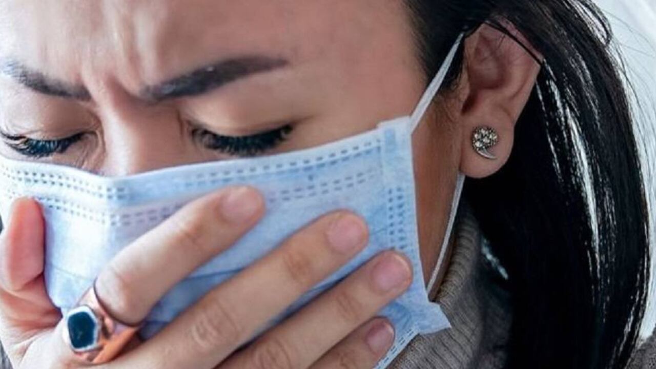 La sobreexposición a noticias del covid-19 puede generar un cuadro psicosomático que incluya todos los síntomas de la epidemia.