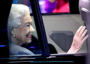 La reina Isabel II en el "A Gallop Through History" para celebrar su jubileo de platino.