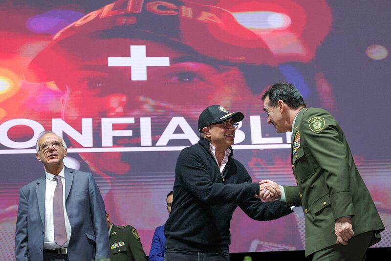El presidente Petro junto al general William Salamanca