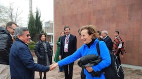 Pablo Beltrán y Vera Grabe en México durante el quinto ciclo de paz.
