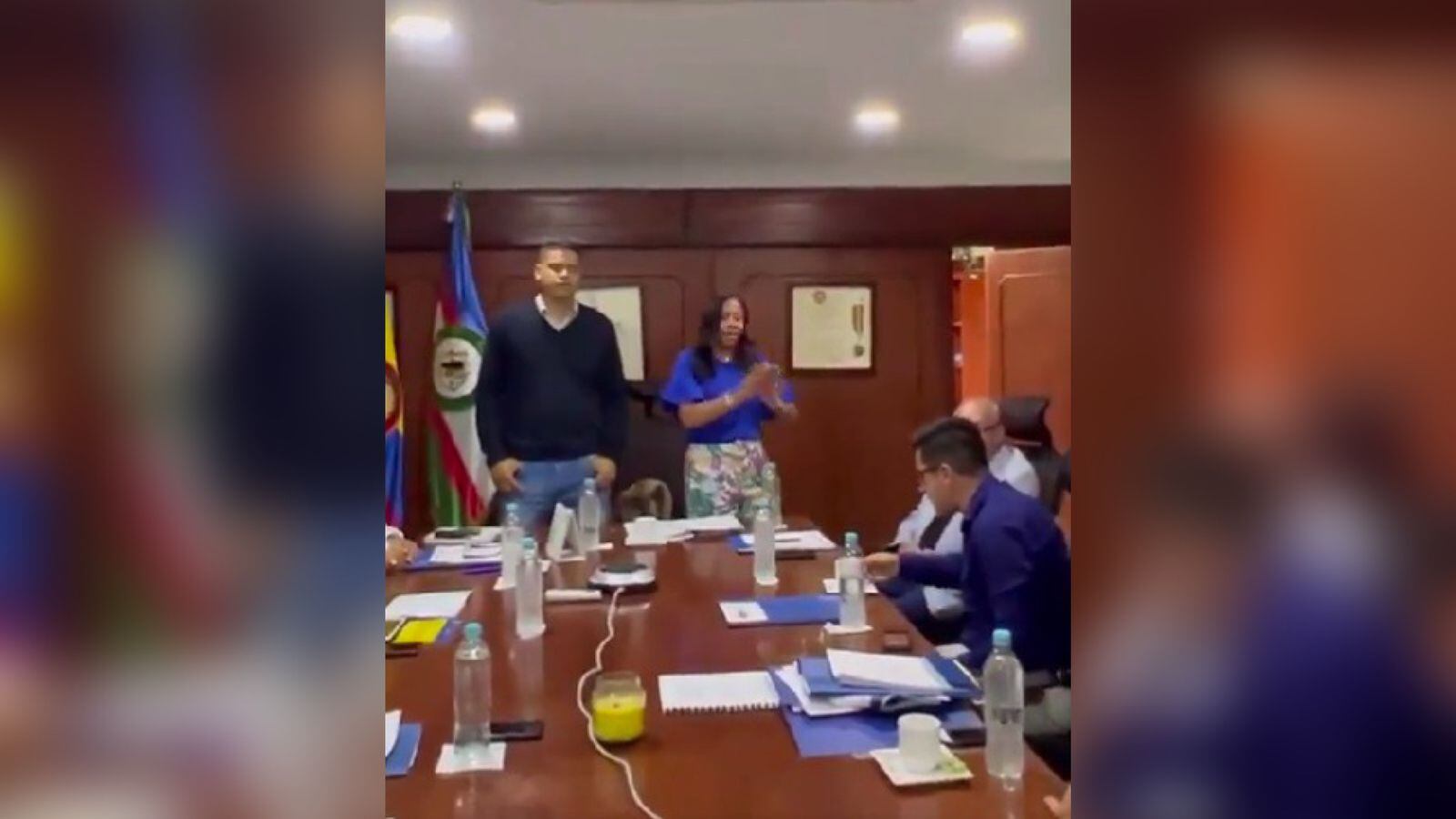 Luz Marina Cuéllar dijo que fueron dos los madrazos.