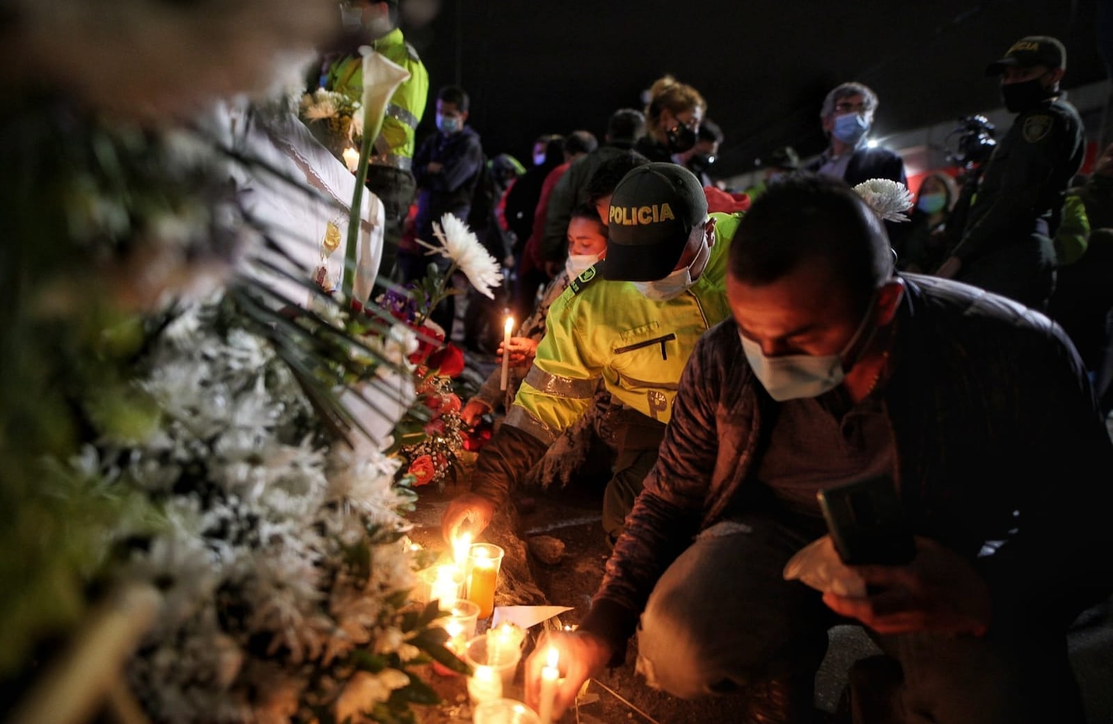 Homenaje velatón a Humberto Sabogal Policía asesinado en medio de un atraco en el sur de Bogotá