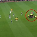 Yerson Mosquera fue retirado en camilla durante el partido de Wolves vs. Aston Villa