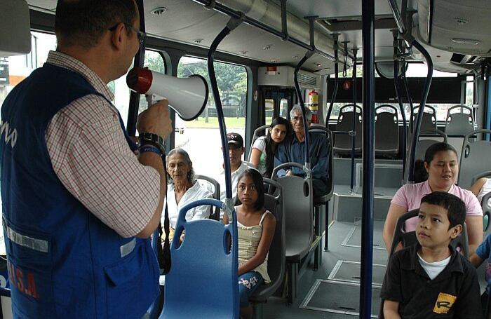 La operación de prueba gratuita del MIO arrancó el 15 de noviembre y culmina el 31 de diciembre. En ese tiempo Metrocali ejecutó actividades pedagógicas tendientes a despertar el sentido de pertenencia dentro de la comunidad caleña y resolver inquietudes en torno al uso del sistema de transporte masivo.