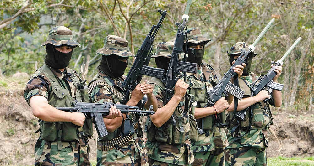 Álvaro Uribe Vélez aseguró que durante su Gobierno se desmovilizaron más de 30.000 paramilitares.