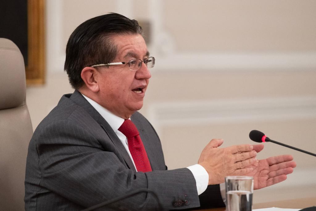 Fernando Ruiz, ministro de Salud