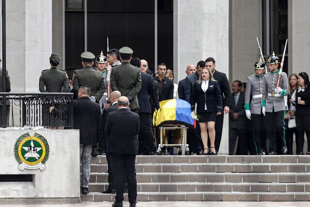 Exequias del coronel (r) Élmer Fernández, director de la cárcel La Modelo, asesinado a tiros en Bogotá