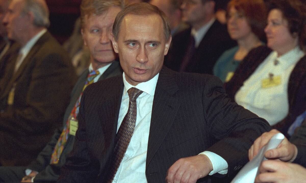 Vladimir Putin habría revivido la doctrina de las 'medidas activas' como arma de política exterior.