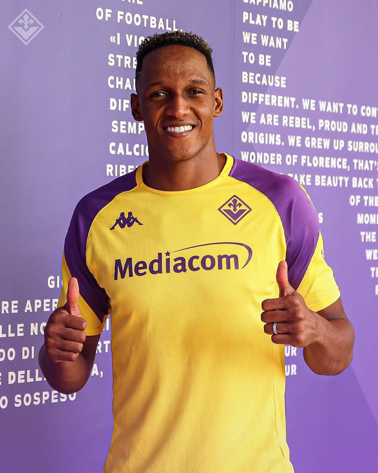 Yerry Mina en sus primeros momentos como jugador de la Fiorentina de Italia.