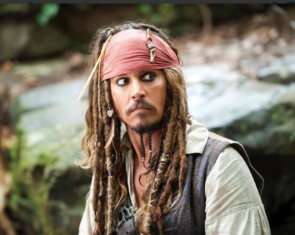 Johnny Depp, tras 5 películas y más de 15 años al bordo de 'Piratas del Caribe', se despide de su mítico personaje Jack Sparrow.
