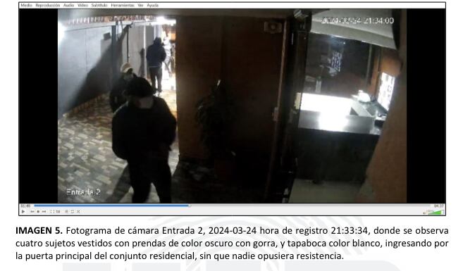 Imágenes del ingreso de los hombres armados