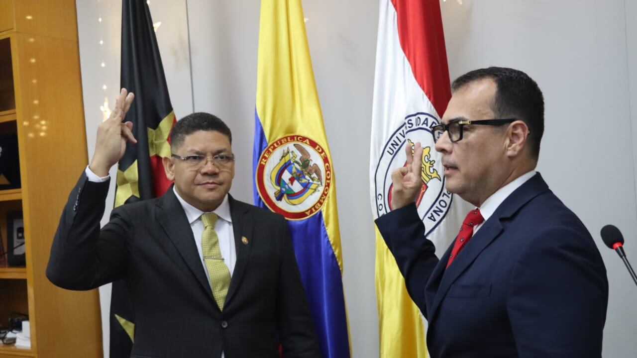 El Dr. Ivaldo Torres Chávez obtuvo el mayor respaldo ante los 17 contrincantes, con un resultado de 7.054 votos entre estudiantes, docentes, directivos y egresados.