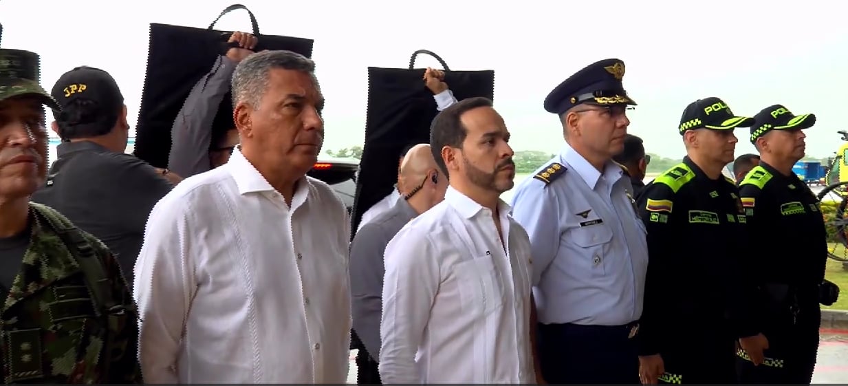 Abelardo De La Espriella inauguró oficialmente la ruta aérea Montería–Panamá