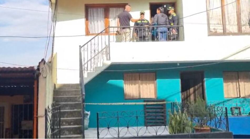 Tres personas fueron halladas muertas en vivienda de Medellín.