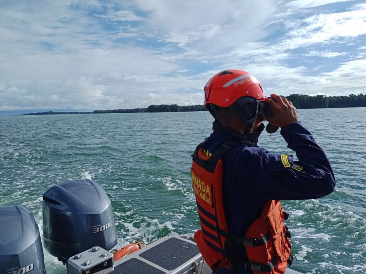 Las autoridades llevan más de 170 horas buscando al pescador.