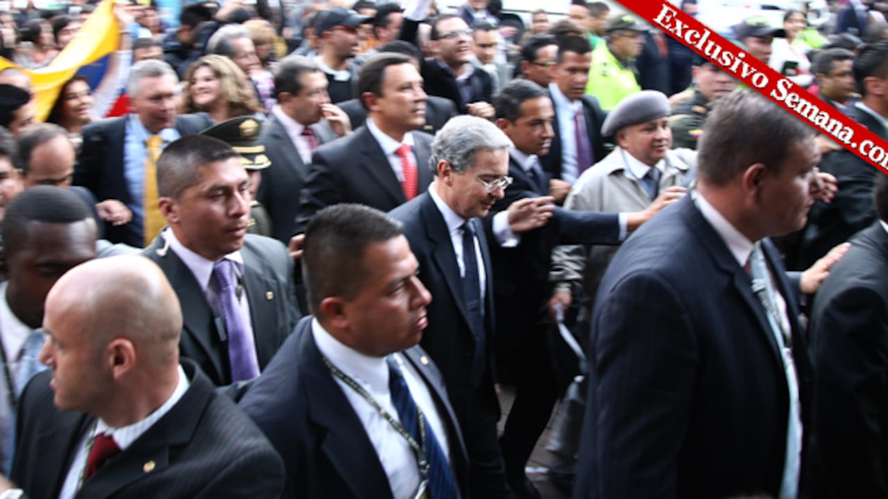 Reducirán esquema de seguridad de Álvaro Uribe