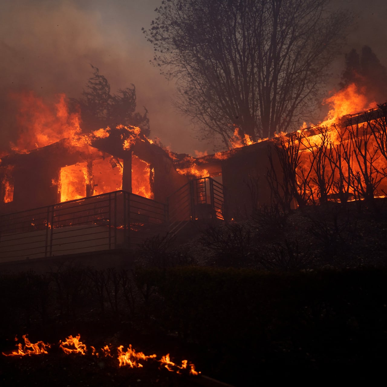 Hollywood en llamas: famosos se han visto afectados por incendios en Los Ángeles y se solidarizan con las víctimas - El País