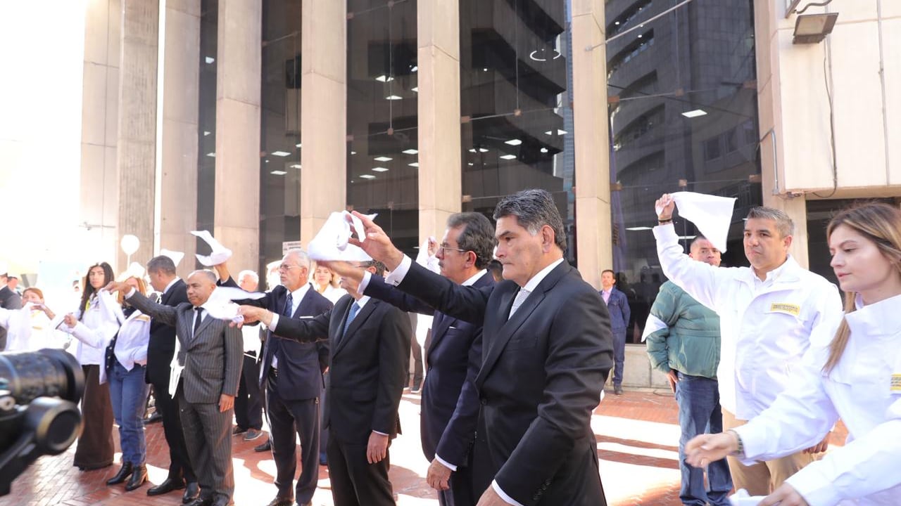 Conmemoración de la toma el Palacio de Justicia.