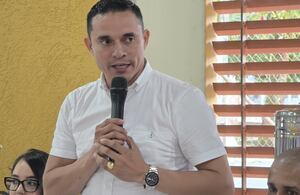 Luis Emilio Bustos, alcalde de Puerto Leguízamo, Putumayo, donde se accidentó el avión Hércules de la FAC.