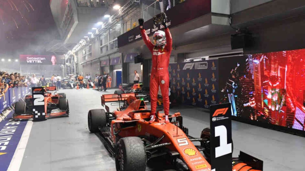 Sebastian Vettel en eMarina Bay Street, en Singapore, el 22 de septiembre de 2019